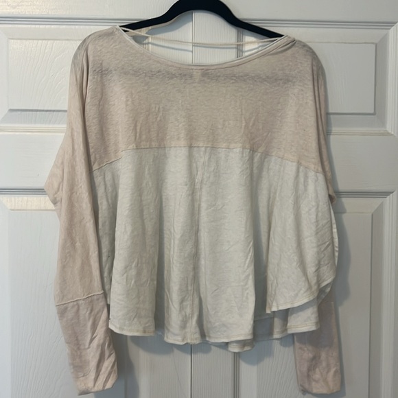 We the Free long sleeve size S - Picture 3 of 3